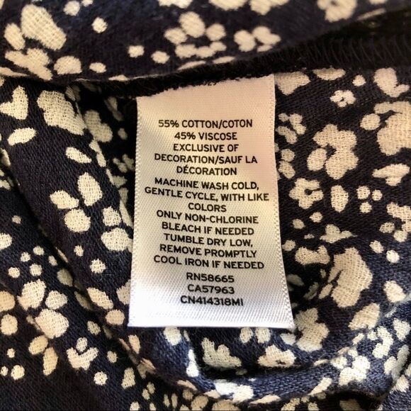 Caslon Split Neck Print Blouse Sz MP & Medium - Picture 13 of 13